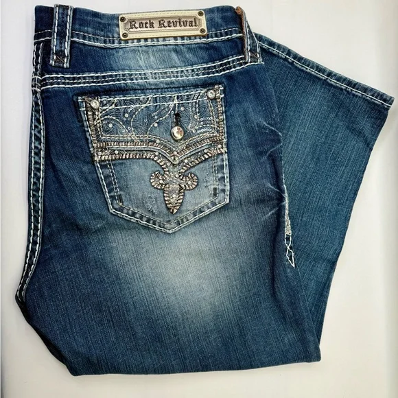 Rock Revival Women's Size 34x24 Embellished “Betty” Easy Crop Jeans - Picture 1 of 15